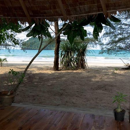 Tawan Bar And Bungalow Hotel Ko Phra Thong ภายนอก รูปภาพ